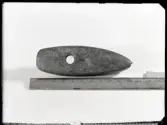Stenyxa, längd 10,5 cm, skafthålsyxa.