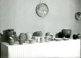 Bo Fajans 75 år, retrospektiv utställning med keramiska föremål, Gefle Museeum 18/11 - 5/12 1949.