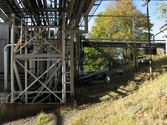 Ett flertal rörledningar vid Soabs industrianläggning i Mölndals Kvarnby, år 2007. Anläggningen användes vid fototillfället av Hexion Speciality Chemicals Sweden AB.
