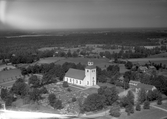 Väckelsångs kyrka och kyrkogård, 1947.