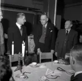 Brandchef Karl E. Andersson avtackas.