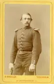 Porträtt av man i uniform, 1880-tal