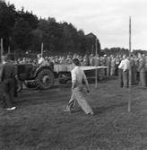 Uppvisning av Munktell traktor, 1940-tal