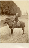 Gustaf Gripenstedt till häst, 1870-tal