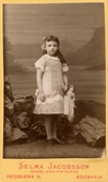 Porträtt av flicka med docka, 1880-tal