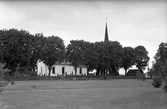 Nuvarande kyrkan i Nöttja uppfördes troligen på 1200-talet. Kyrkan består av långhus med smalare kor i öster. Norr om koret finns en vidbyggd sakristia som tillkom 1865.