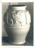 Stor vas/urna från Bo Fajans, tidigt 1900-tal.