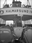 Bilfärjan Kalmarsund IV, lastad med Volvo PV 444.