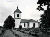 Hälleberga kyrka innan branden 1976.