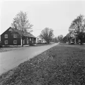 Bäcke, Bäckefors bruk. Gamla Bruksgatan