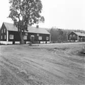 Bäcke, Bäckefors bruk. Gamla Bruksgatan