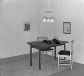 Kombinerat skrivbord och matbord