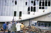 Aulan på Katedralskolan, Växjö, efter explosion och brand.
Färgfoto ca 1965.