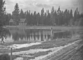 Översvämning vid Charles Anderssons hus, 1940-tal