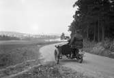 Motorcykel med sidovagn i Hitorpsbacken, 1930-tal