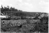 Vägbro över Byske älv på vägen mellan Jörn och Långträsk, öster om Myrheden.