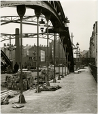 Beläggningsarbete på S:t Eriksbron, Stockholm, 1906