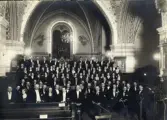 Orkester och kör i Växjö domkyrka ca 1930.