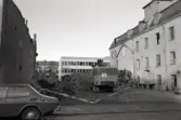 Kvarteret Korpen 12, Fabriksgatan 29 under rivningen 1973.