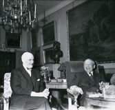 Bröderna Alfred och Carl Gripenstedt på Bystad herrgård, ca 1960