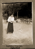 Madeleine på tennisbanan, 1918