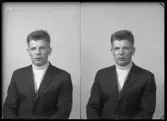 Porträtt, körfoto. Runar Flöijer, Hagvägen 5B, Kolbäck.
Ur Gustaf Åhmans samling.