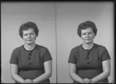 Kvinnoporträtt, körfoto. Fru Raoni Ylitalo, Ringvägen 14, Kolbäck. Ur Gustaf Åhmans samling.