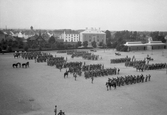 Uppställning på kaserngården, 1930-tal