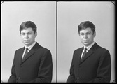 Mansporträtt, körfoto. Lars Åke Jonsson, Stationsgatan 12A, Kolbäck.
Ur Gustaf Åhmans samling.