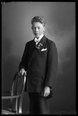 Pojkporträtt, läsfoto. Sixten Olovsson, Barnhemmet, Kolbäck.
Ur Gustaf Åhmans samling.