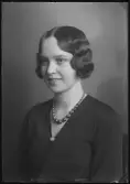 Porträtt. Astrid Karlsson. Ur Gustaf Åhmans samling.