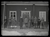 Grupporträtt, utomhus. Lantmannaskolan, Kolbäck.
Ur Gustaf Åhmans samling.