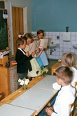 Skolavslutning i Brevens bruks skola, 1963