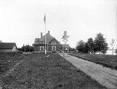 Villa vid en sjö, okänd plats i Kronobergs län.