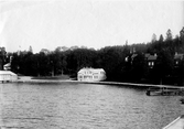 Enligt tidigare notering: Gustafsberg. Viken och stranden (Nuvarande Snäckan)