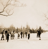 Fem mils skidprov för eleverna på Skogsskolan, 1945