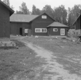 Borlänge, Torsång, L.Ornäs. Stall och hönshus., 1921-1926.