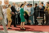 Travloppet Drottning Silvias Pokal på Åbytravet i Åby, Mölndal, i maj 1993. Drottning Silvia och kronprinsessan Victoria är på plats vid travbanan.