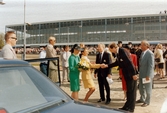 Travloppet Drottning Silvias Pokal på Åbytravet i Åby, Mölndal, i maj 1993. Drottning Silvia och kronprinsessan Victoria är på plats vid travbanan.