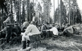 Examination ute i skogen runt Norberg, 1947