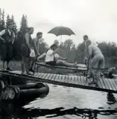 Domaren på Malingsbospelen skall i sjön, 1948