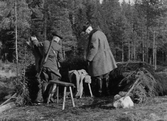 Gustav V vid älgpasset i Brevenskogarna, 1940-talet