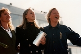 Travloppet Olympiatravet på Åbytravet i Åby, Mölndal, lördagen den 12 april 1997. Friidrottaren Ludmila Engquist och kanotisterna Agneta Andersson och Susanne Gunnarsson är på plats vid travbanan. Ludmila håller i pokalen. Segrade gjorde Lars Marklund med Scandal Play.