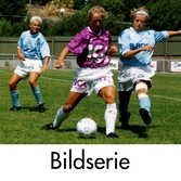 Serie om fem fotografier som visar fotbollslaget Jitex BK spela match mot Malmö FF på Kvarnbyvallen i Mölndal den 27 juni 1992. Efter matchen delas ett pris ut till den ena målvakten. Matchen slutade 1-2.