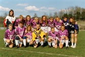 Kvarnbyvallen i Mölndal, april 1993. Lagbild av fotbollslaget Jitex BK.