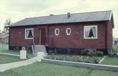 Entrésidan till Kyrkvärdsvägen 10, ca 1960