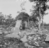 Idre, Hävlingskällan 1912. Torvkåta. Jo Jonssons.