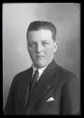 Mansporträtt. Bertil Uddberg, Sörstafors, Kolbäck.
Ur Gustaf Åhmans samling.