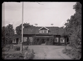 Hus. Olsson, Prostgården, Kolbäck.
Ur Gustaf Åhmans samling.