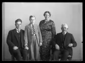 Grupporträtt, Allan Berg, Kolbäck.
Ur Gustaf Åhmans samling.